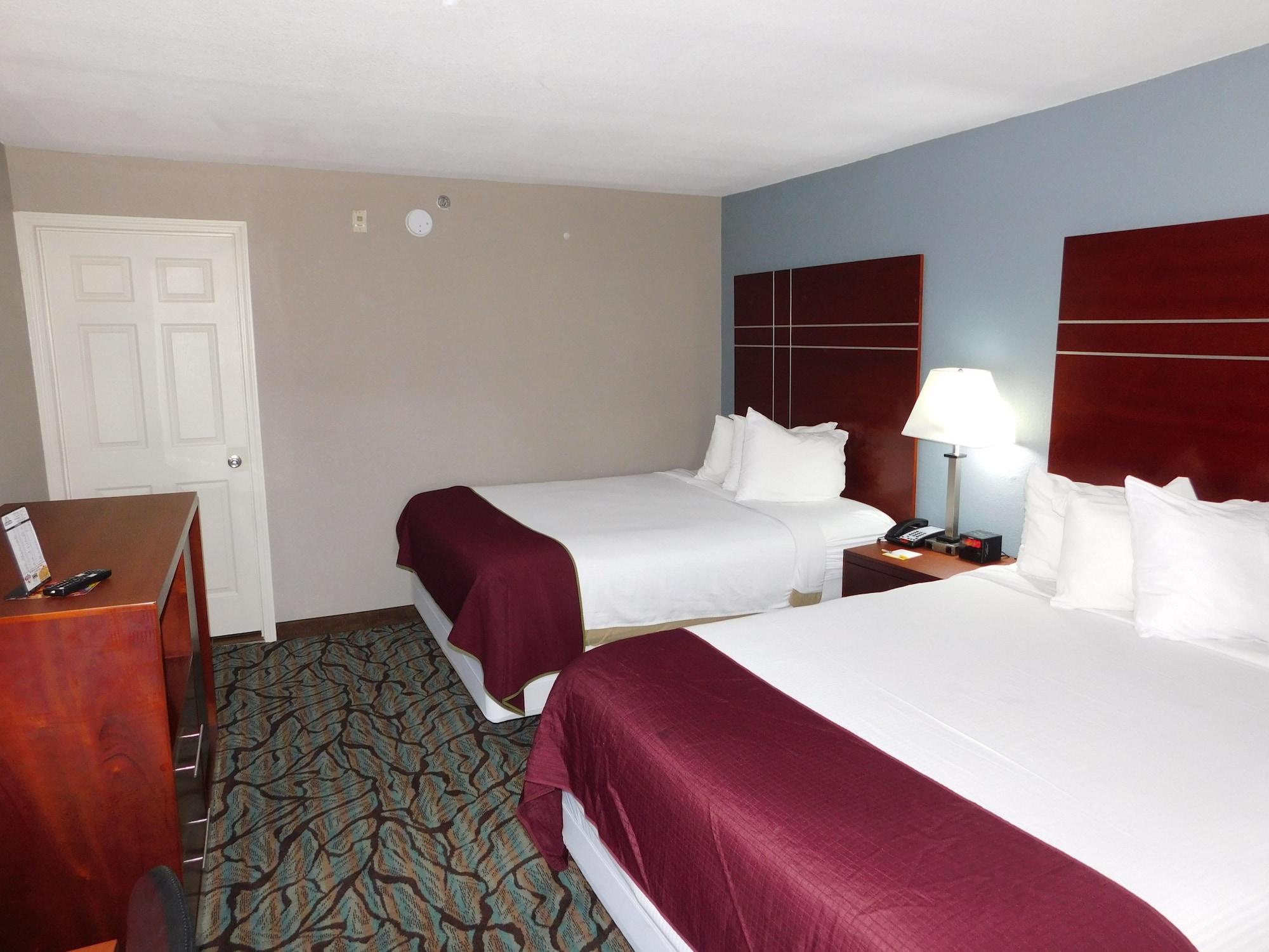 Days Inn By Wyndham West Des Moines - Clive Экстерьер фото