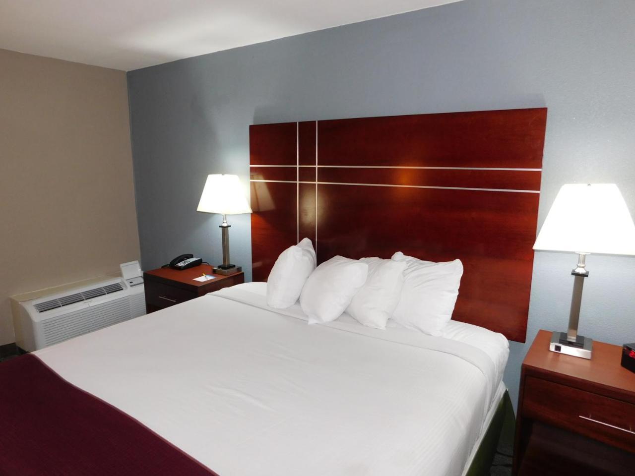 Days Inn By Wyndham West Des Moines - Clive Экстерьер фото