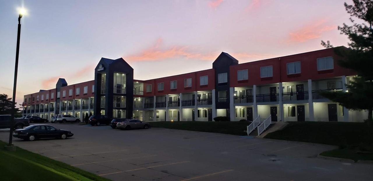 Days Inn By Wyndham West Des Moines - Clive Экстерьер фото